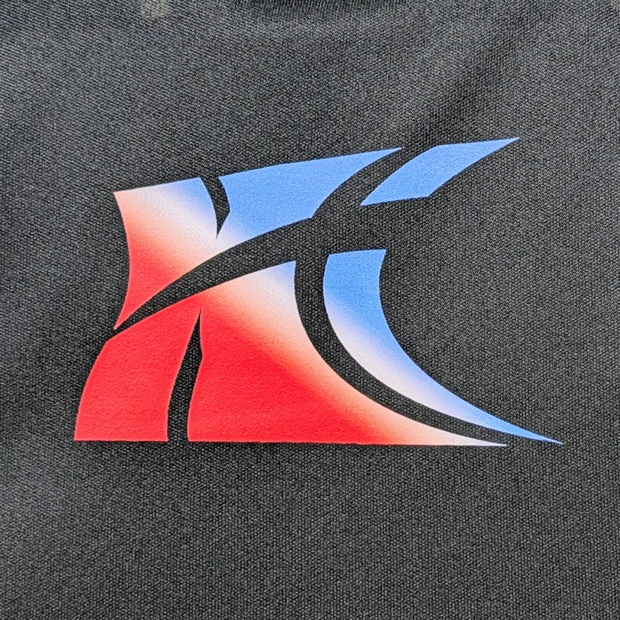 完全データ不要！店舗やチームのTシャツ作成は写真や手書きでO...